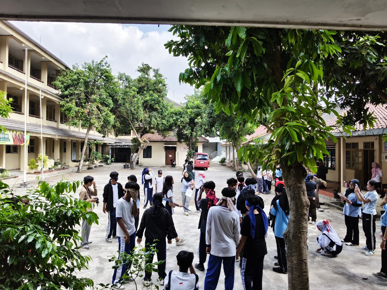 Lomba 17 Agustus Meriahkan Peringatan HUT RI di SMA Taman Madya Ibu Pawiyatan